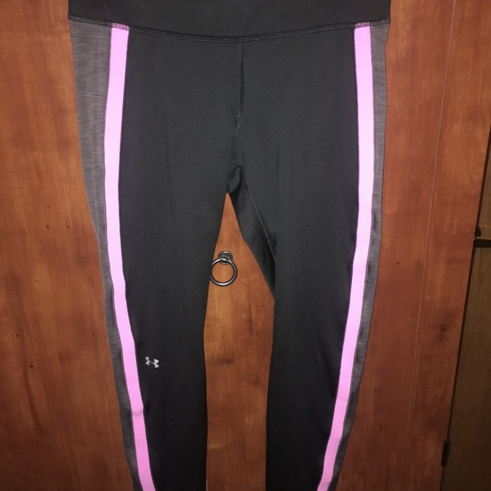 Black striped Under Armour leggings